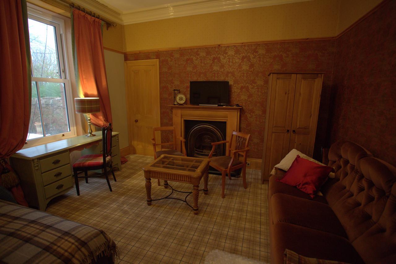 Trinity Boutique B&B Peterhead Esterno foto